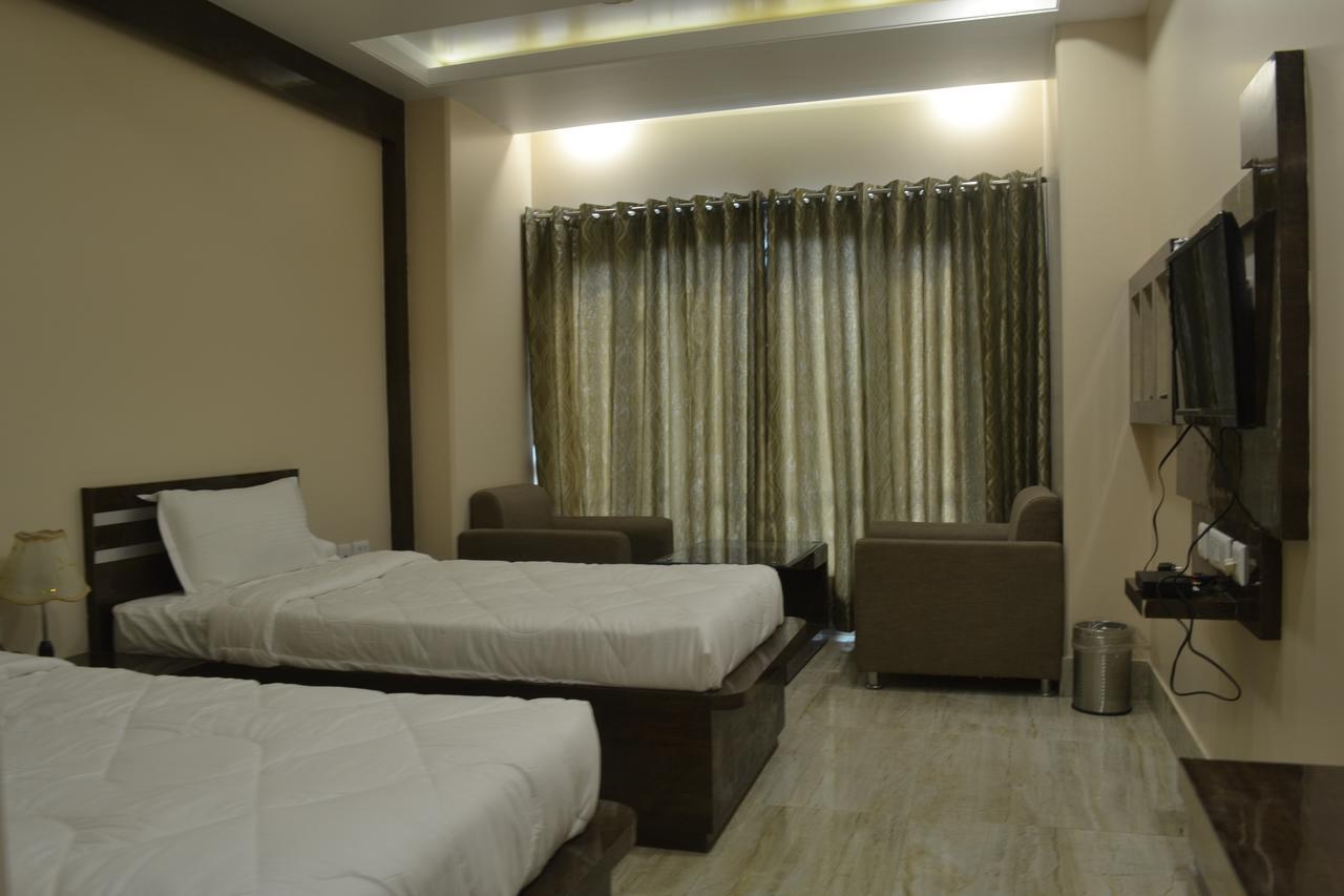 Hotel Madhuvan Palace Bénarès Chambre photo